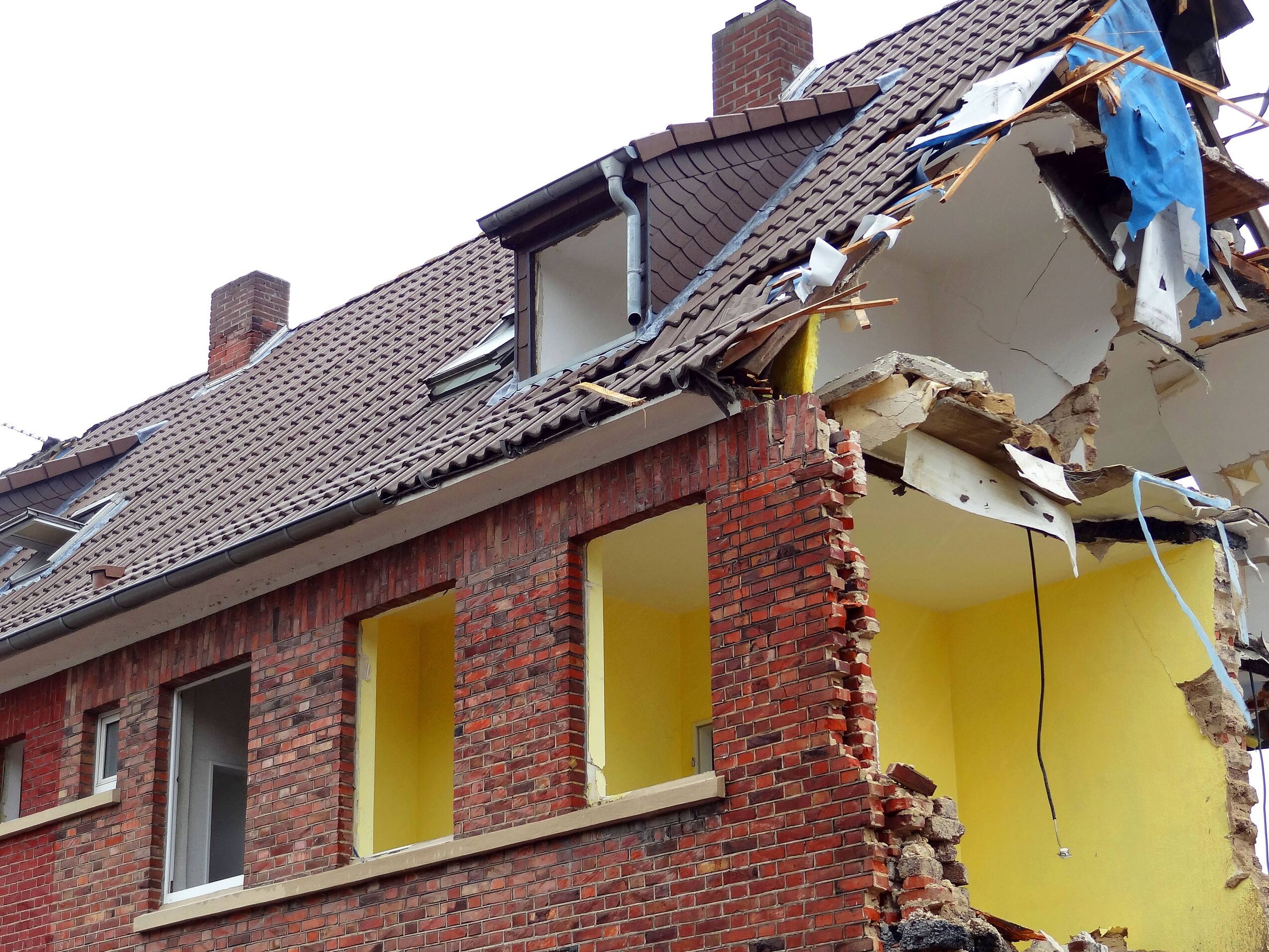 crash, demolition, house